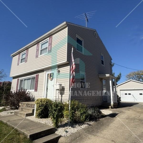 231 E Linwood Ave - Photo 3 of 38