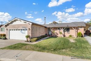 featured image of 914 Valencia Dr