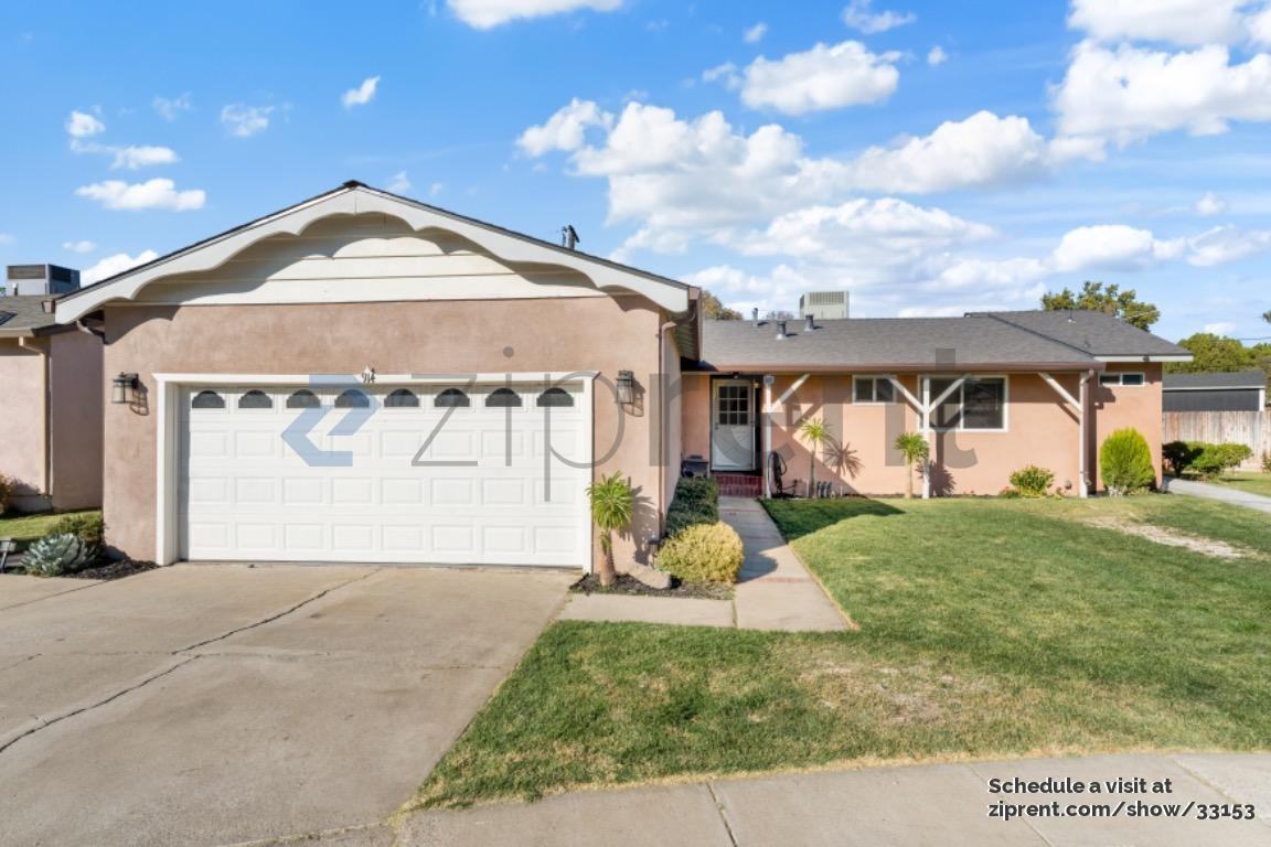 914 Valencia Dr - Photo 2 of 22