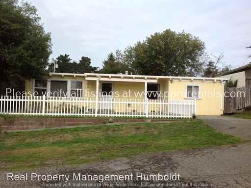 2267 Summit Ridge Dr - Photo 2 of 20