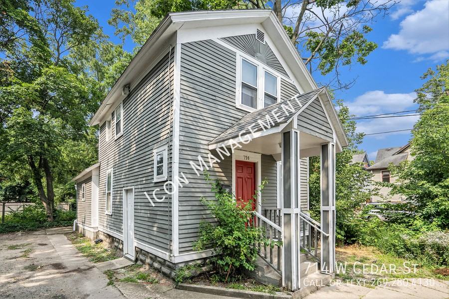 714 W Cedar St #714CEDARST - Photo 2 of 17