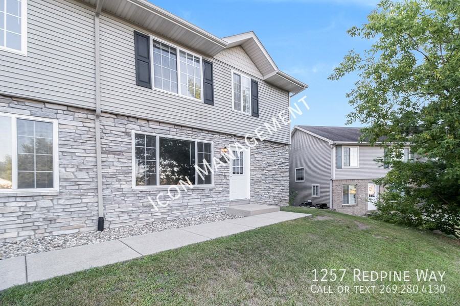 1257 Redpine Way #1257REDPIN - Photo 2 of 23