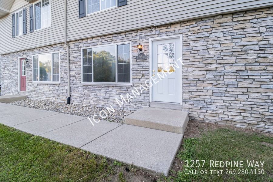 1257 Redpine Way #1257REDPIN - Photo 4 of 23