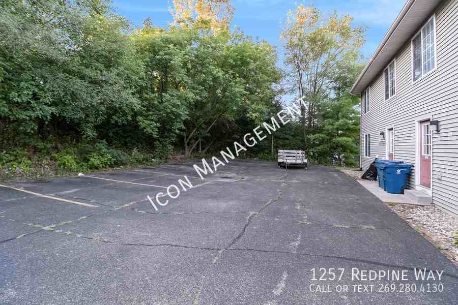 1257 Redpine Way #1257REDPIN - Photo 5 of 23