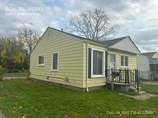 20872 Atlantic Ave - Photo 3 of 22