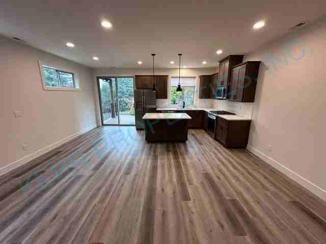 39765 Pleasant St - Photo 3 of 18