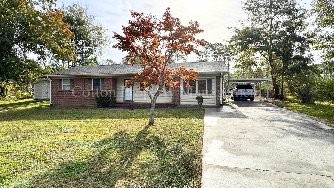 221 Antoinette Dr - Photo 3 of 32