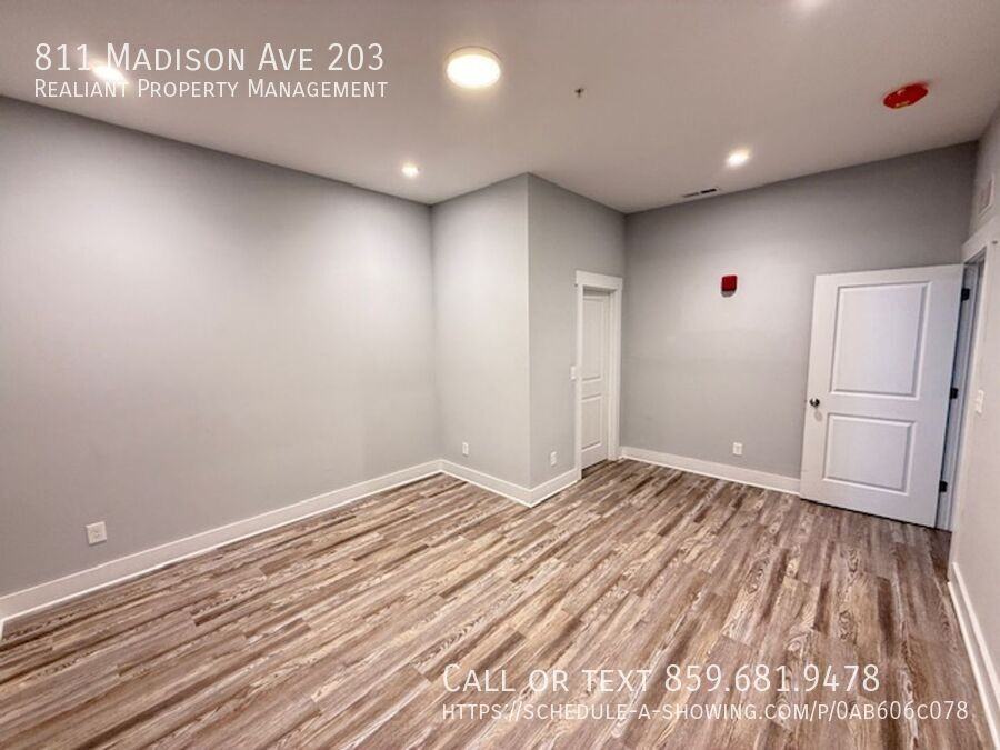 811 Madison Ave - Photo 3 of 8