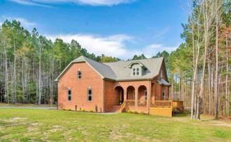 233 Saintsbury Pl - Photo 1 of 1