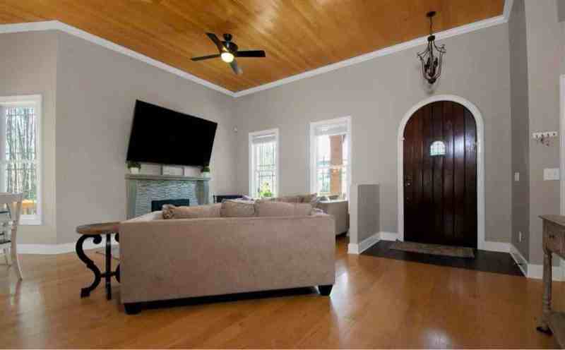 233 Saintsbury Place - Photo 5 of 23