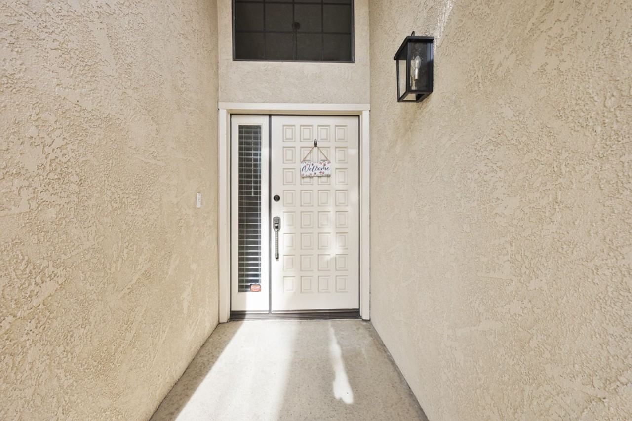 8016 Chaucer St - Photo 3 of 30