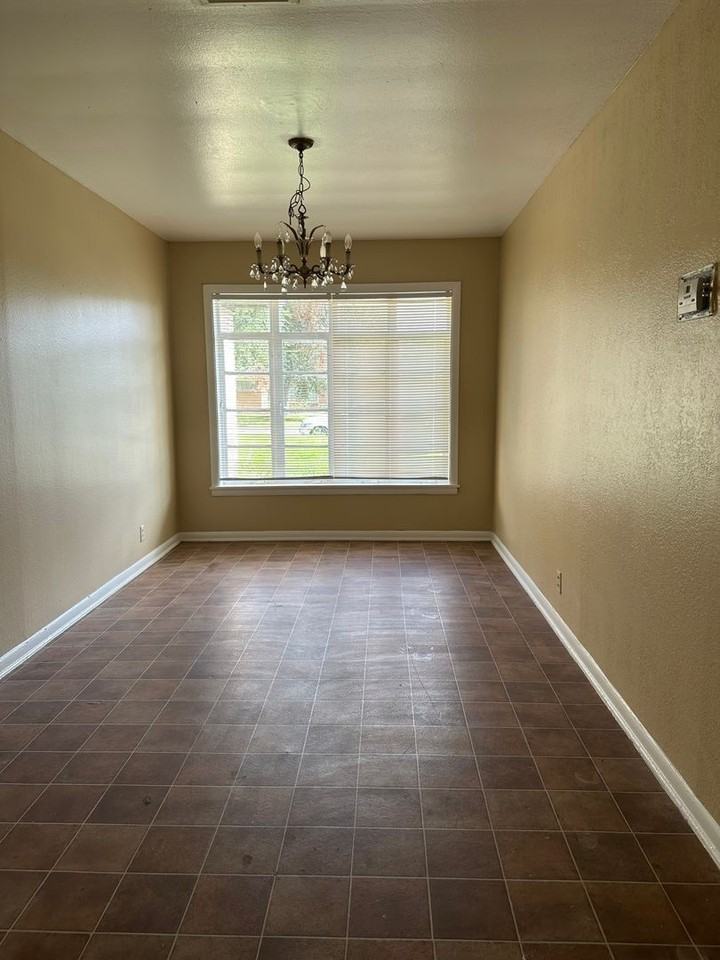 1516 Walnut Ave - Photo 2 of 15