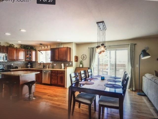 6351 Carmichael St - Photo 6 of 28