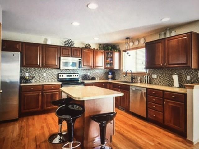 6351 Carmichael St - Photo 7 of 28