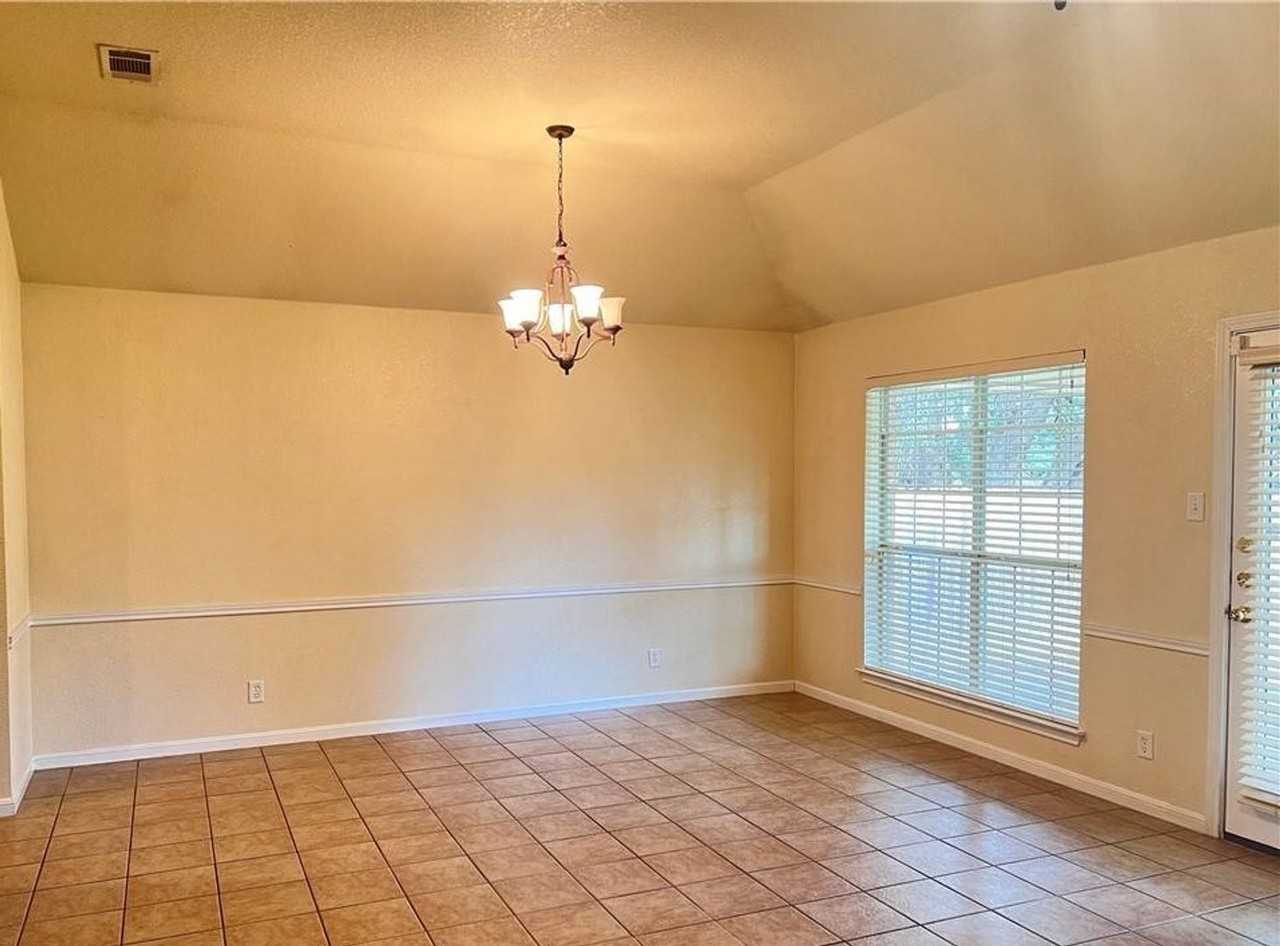 2009 Herald Dr - Photo 4 of 17