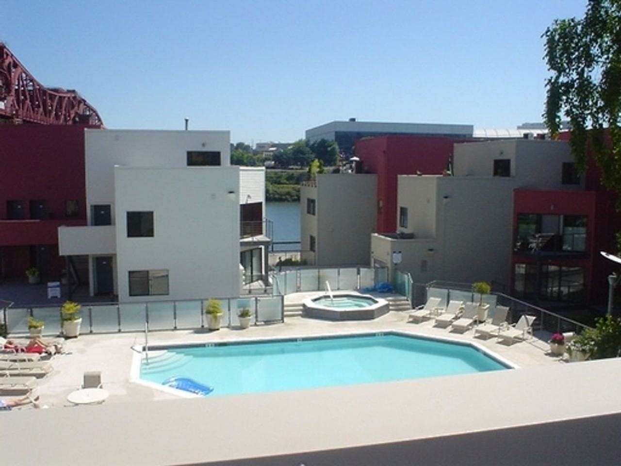 730 Nw Naito Pkwy #E12 - Photo 7 of 8