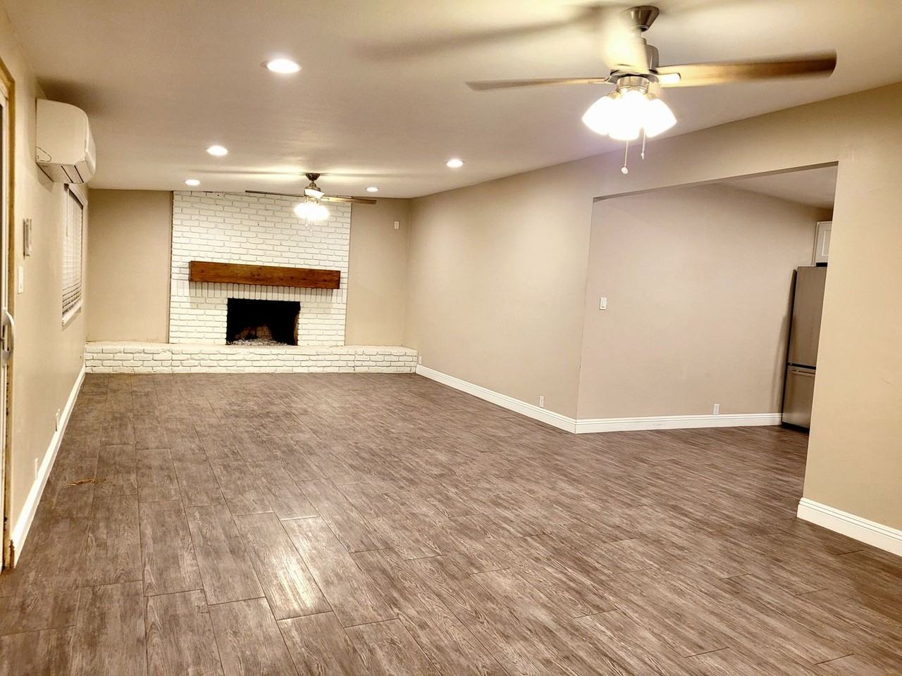 5598 Lazy Joe Avenue - Photo 5 of 19