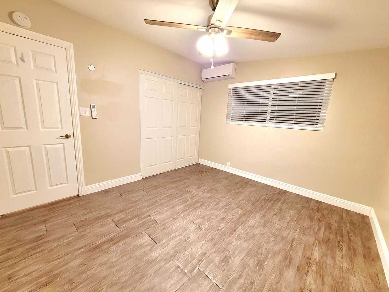 5598 Lazy Joe Avenue - Photo 7 of 19