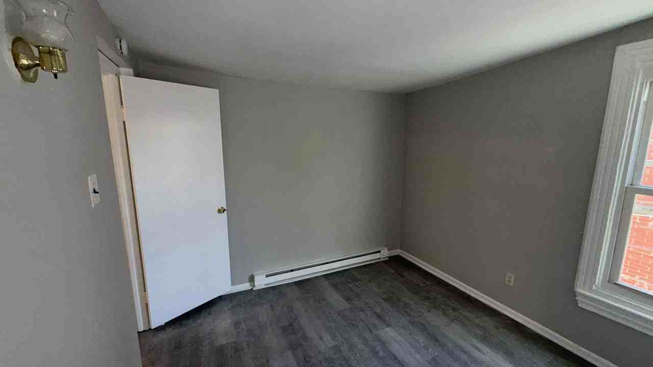 217 Chestnut St - Photo 6 of 12