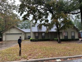 112 Blackhawk Dr - Photo 1 of 1