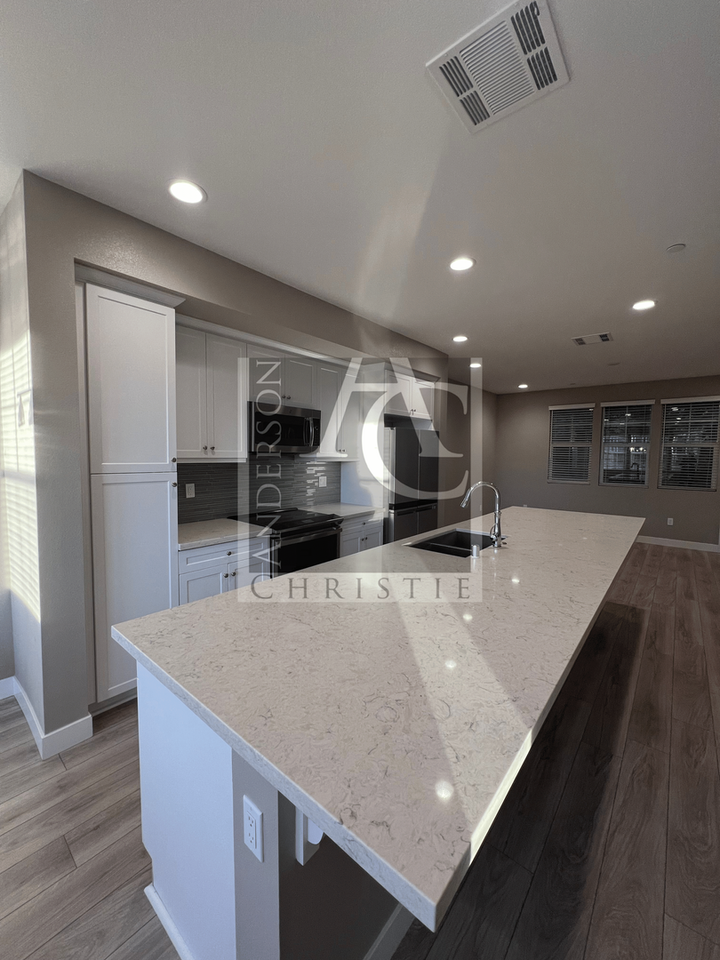 333 Skyforest Way - Photo 2 of 22