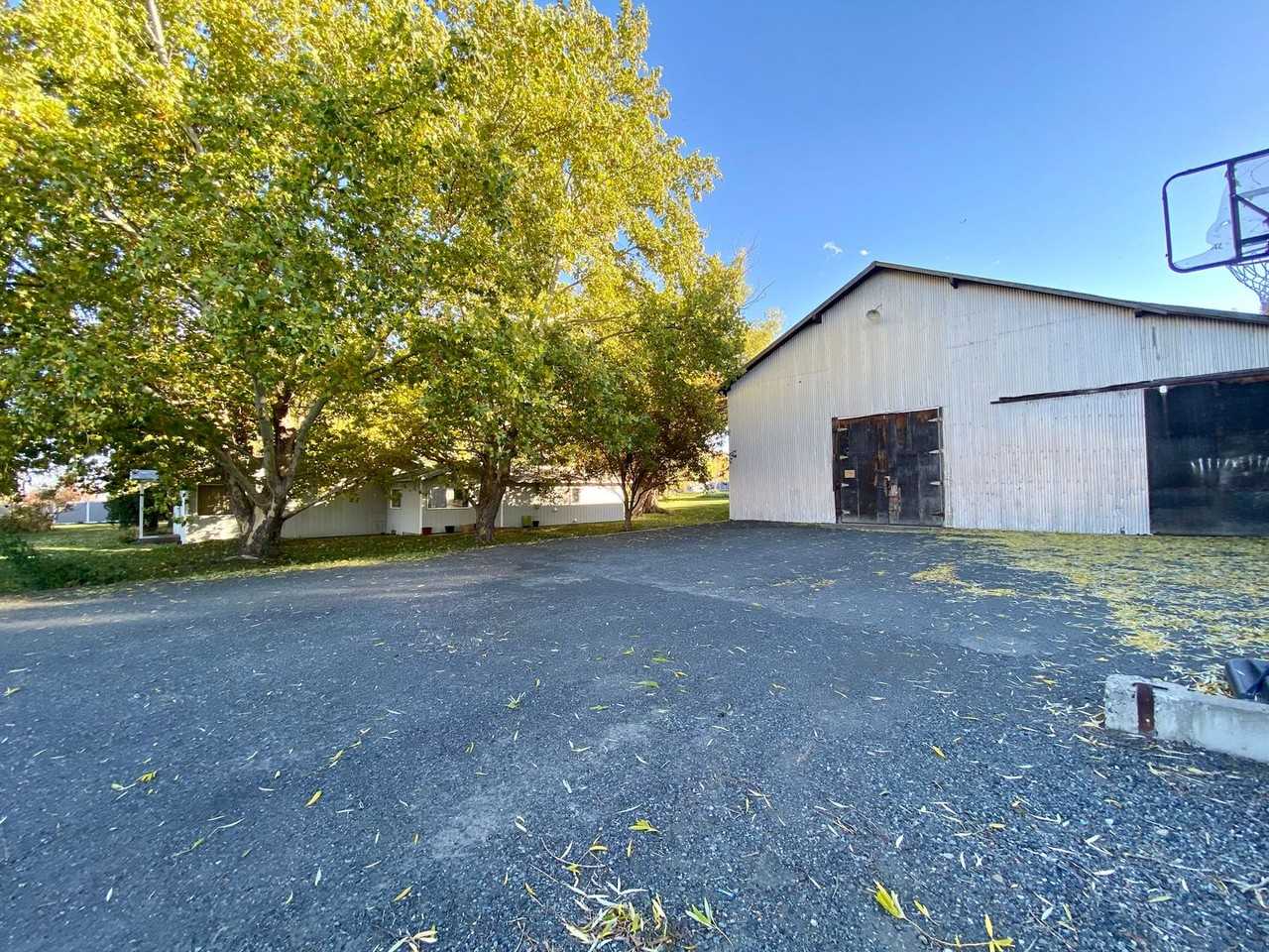 14910 Fisk Rd - Photo 2 of 23