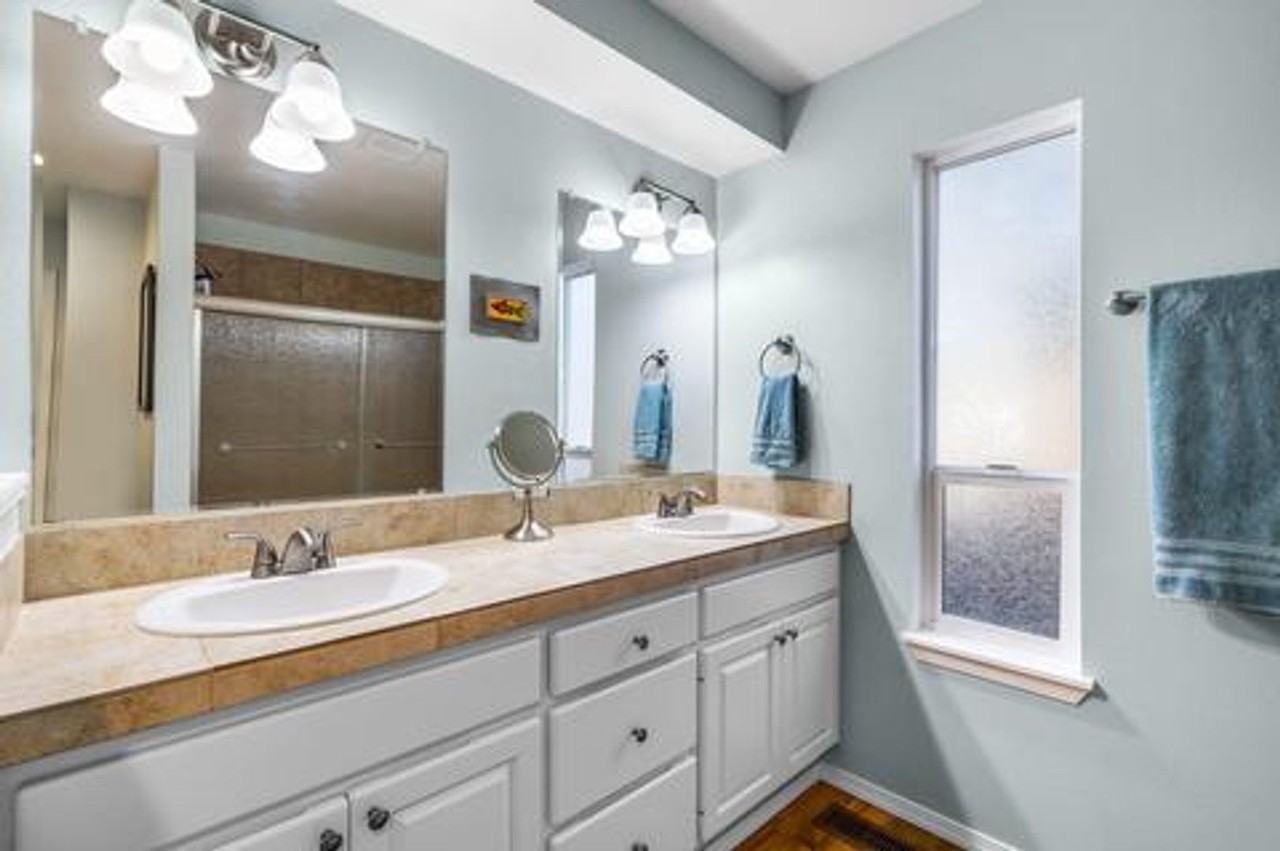 53120 Sunrise Ct - Photo 3 of 24
