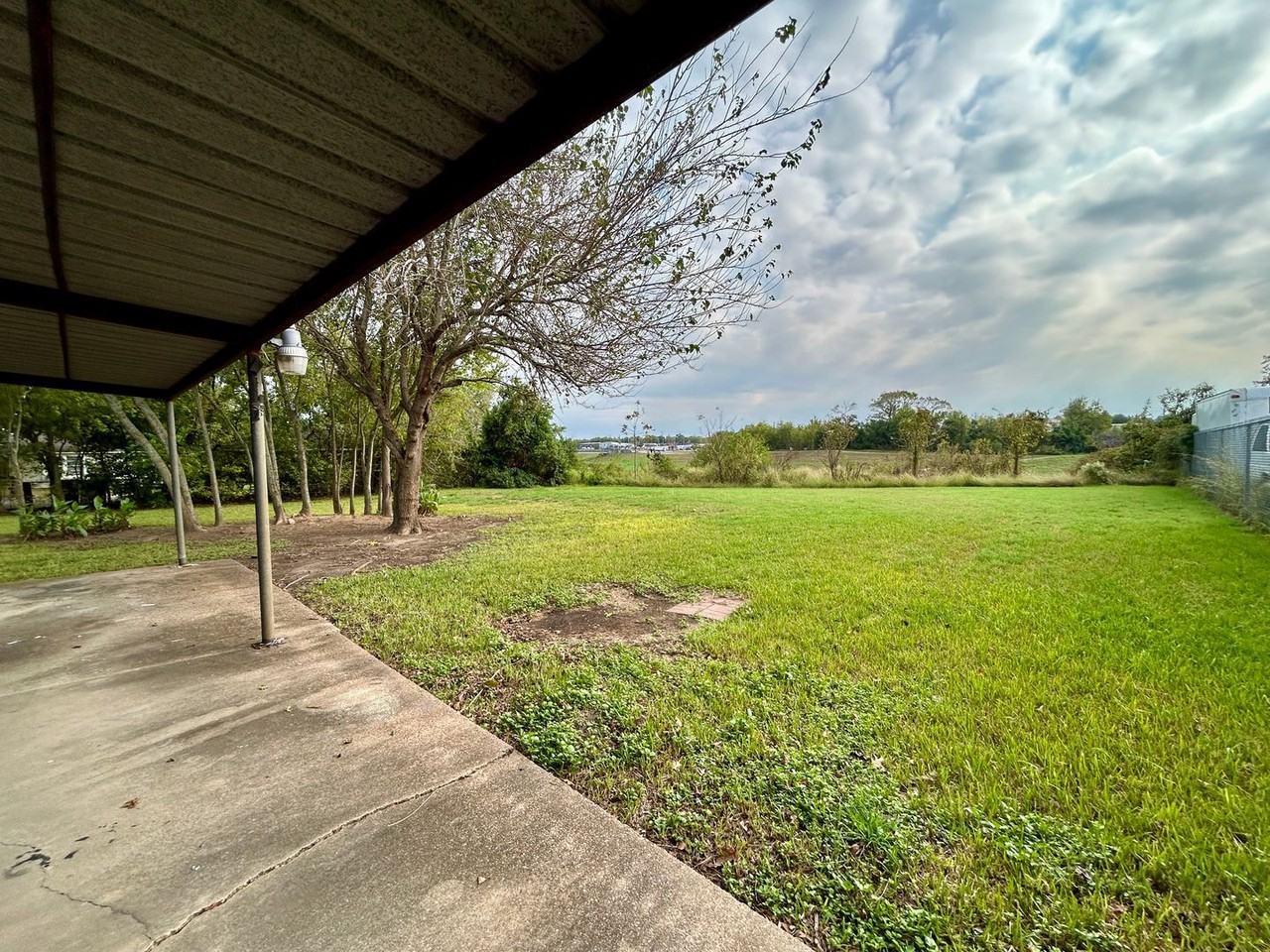 2710 Carrolton St - Photo 2 of 35