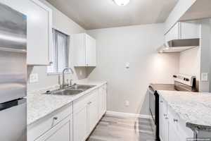 featured image of 390 Bicentennial Ct