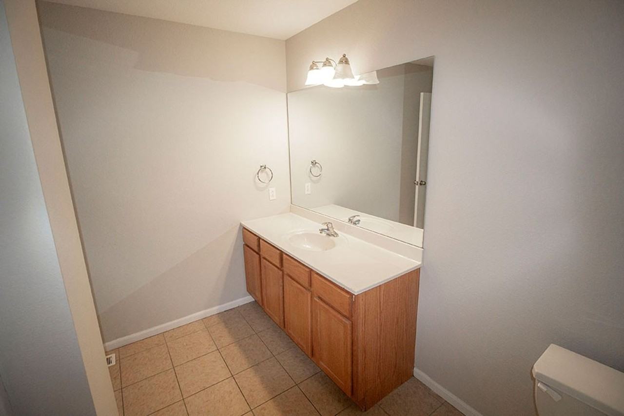 5301 Silver Mill Dr - Photo 6 of 30