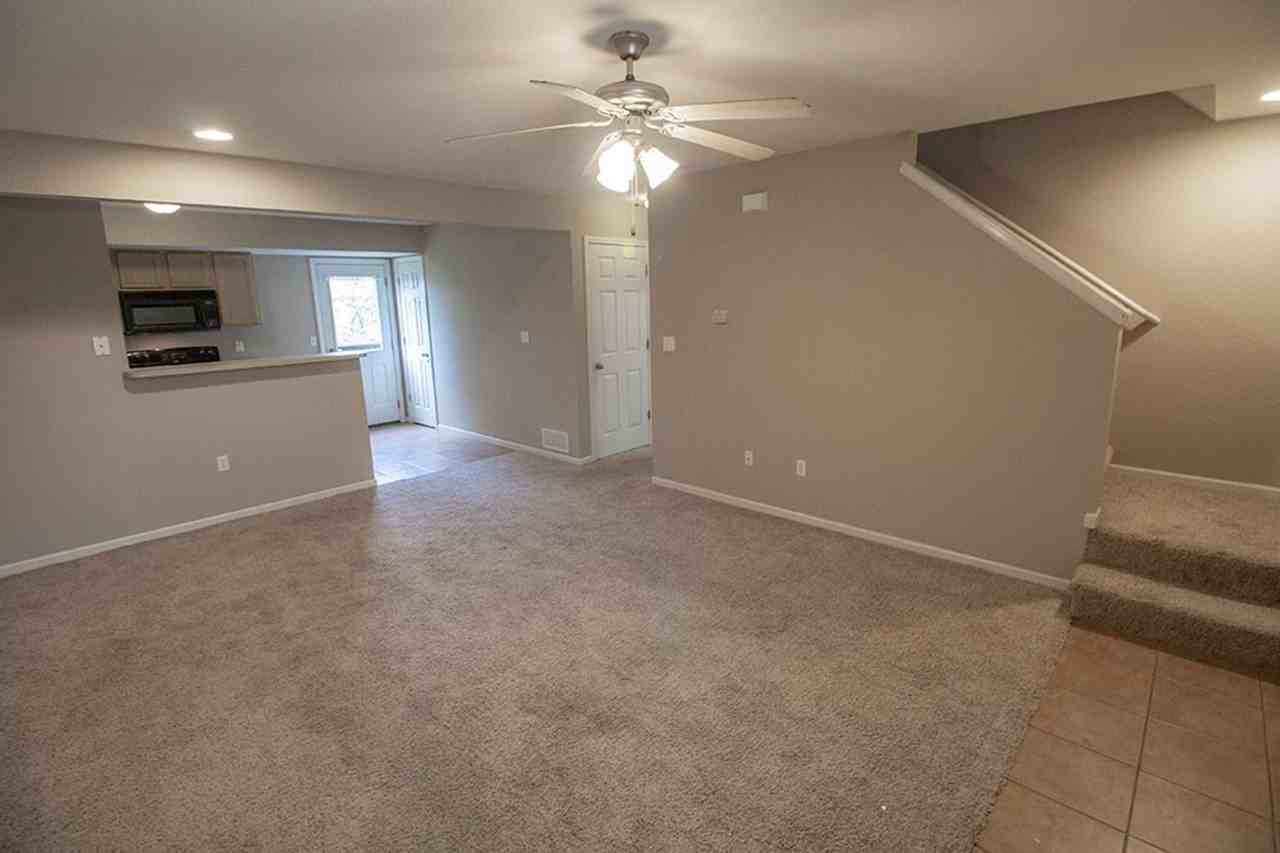 4007 Snowy Owl Dr - Photo 3 of 39