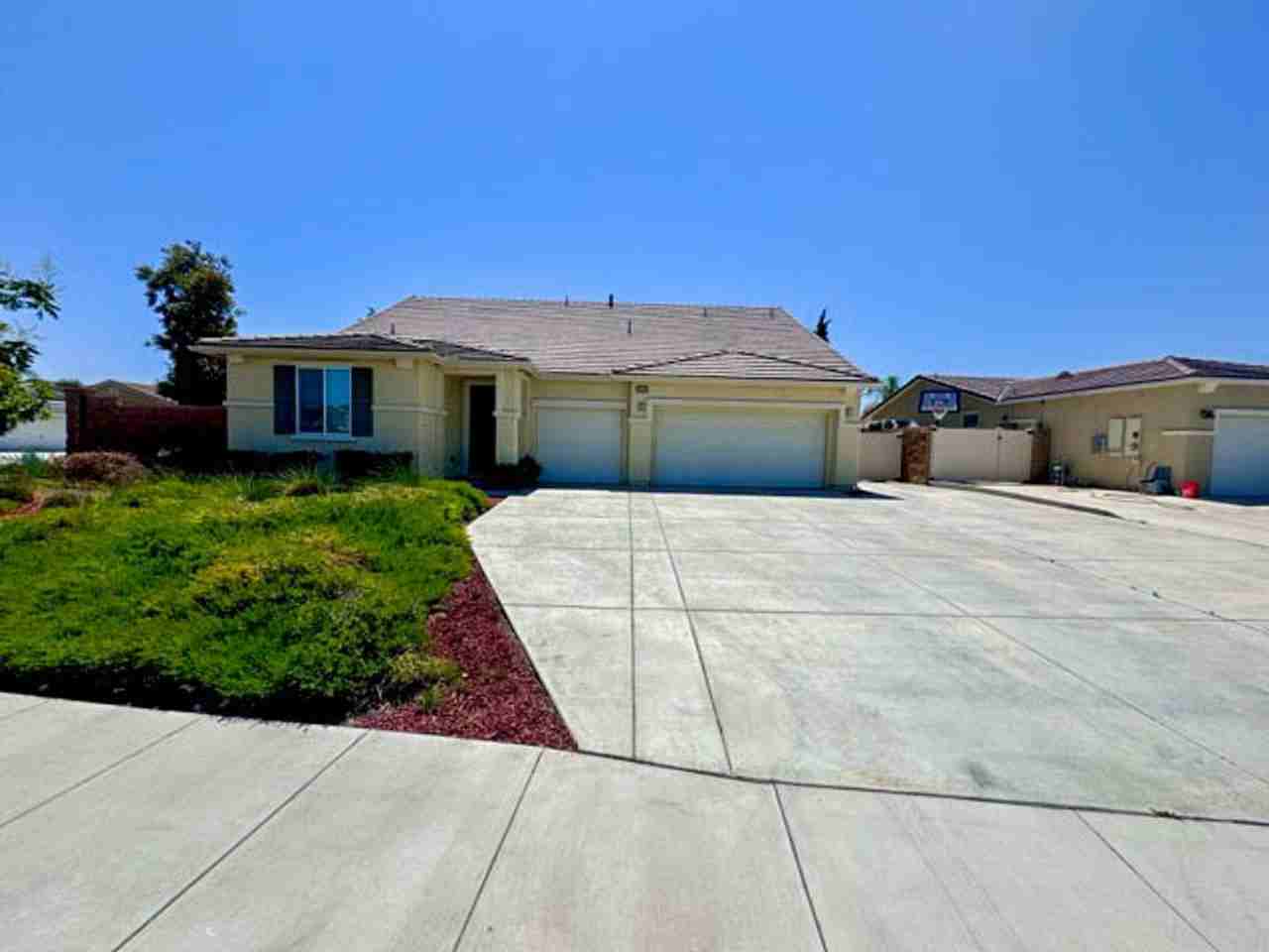 34726 Yellow Root St - Photo 2 of 50