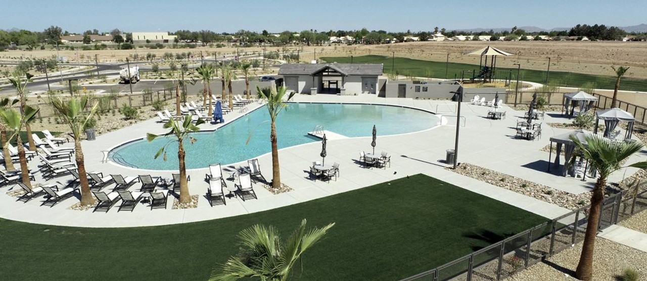 8955 W Solano Dr - Photo 2 of 29