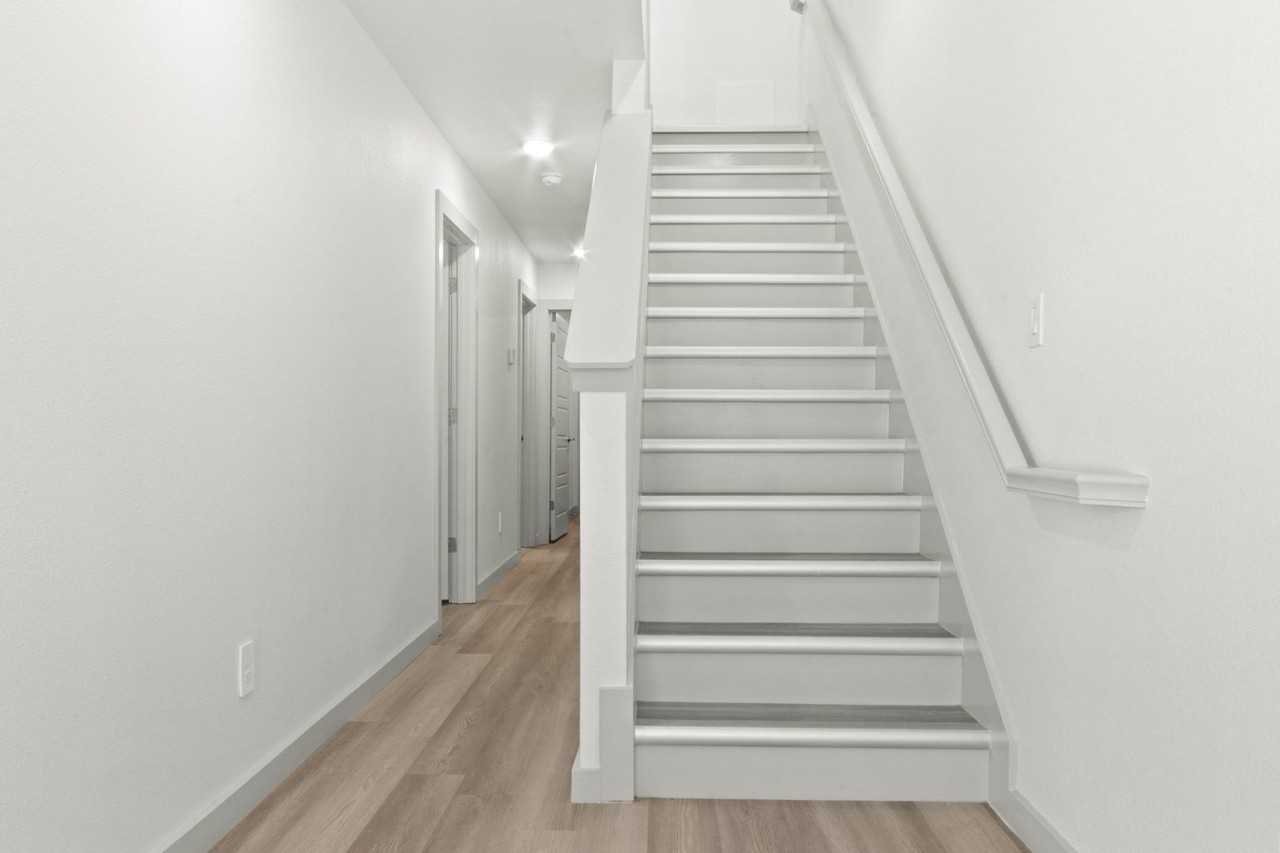 3228 S University Dr - Photo 4 of 19