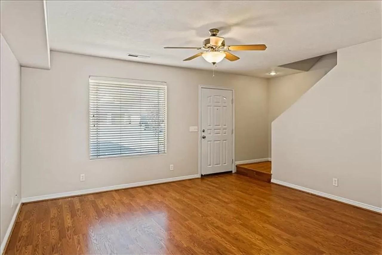 275 S 2450 E #6 - Photo 4 of 19