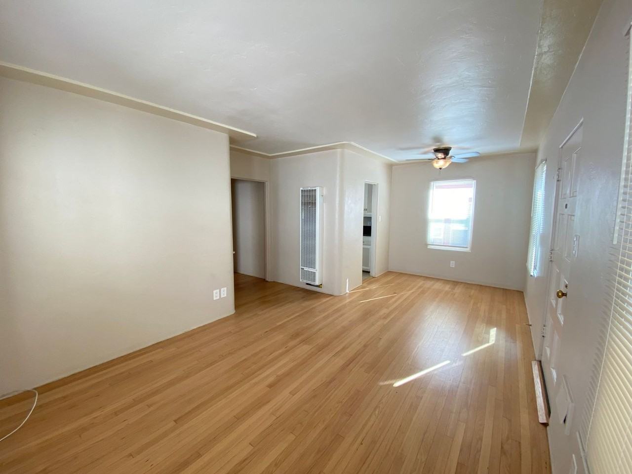 4077 Iowa St - Photo 6 of 16