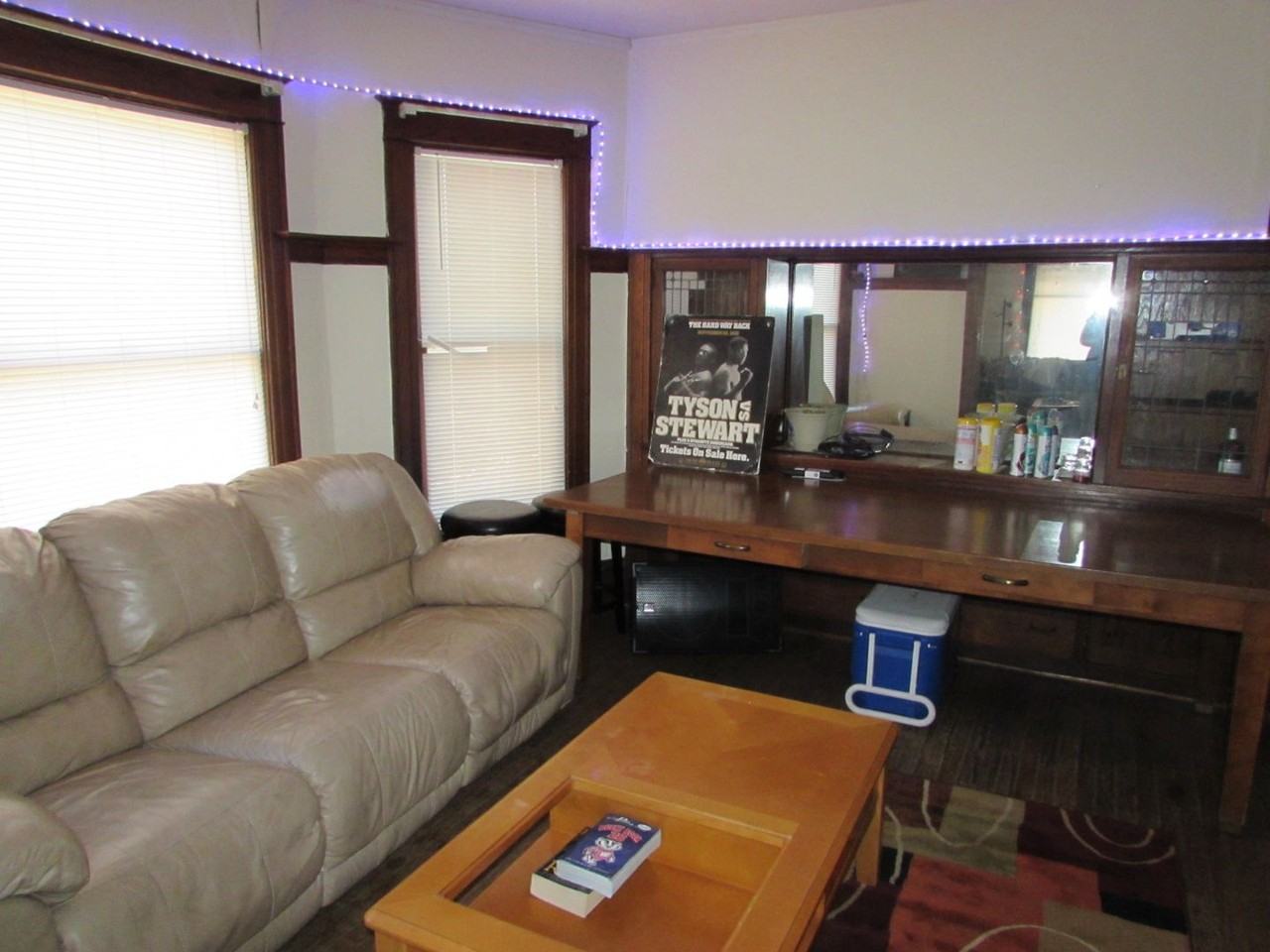 537 W Doty St - Photo 5 of 24