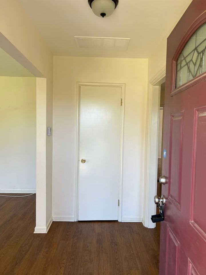 301 Walnut Dr - Photo 3 of 5