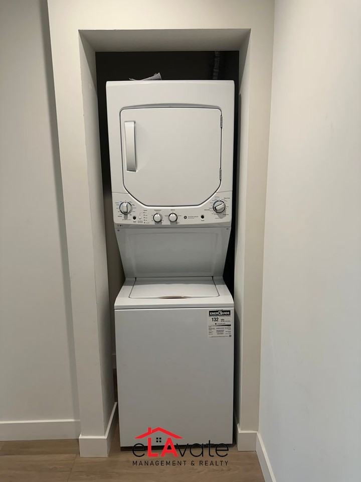 11600 Rochester Ave - Photo 4 of 12