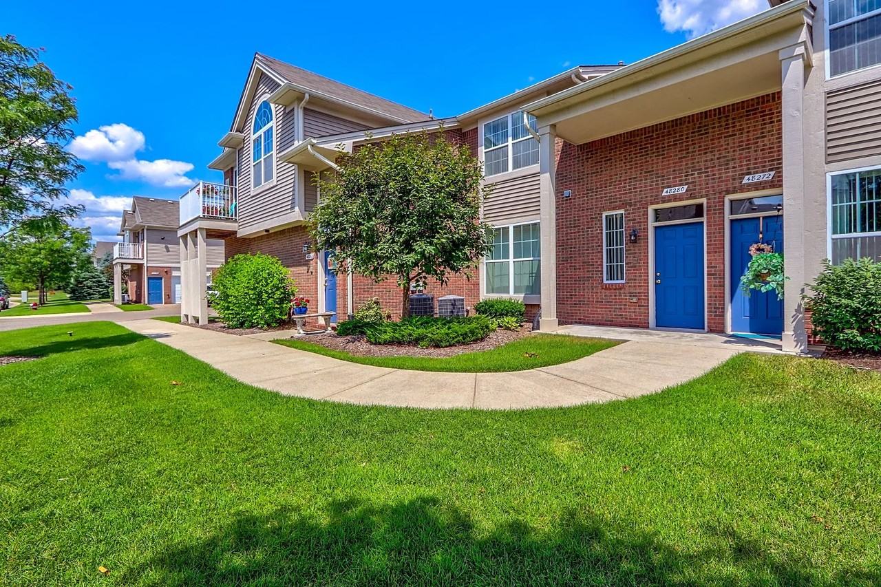 Ashford Apartments - Photo 2 of 50