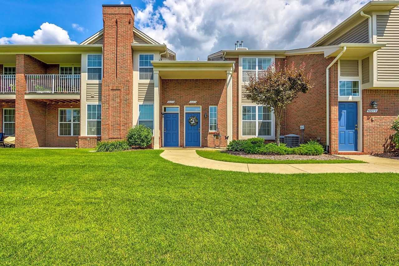 Ashford Apartments - Photo 3 of 50