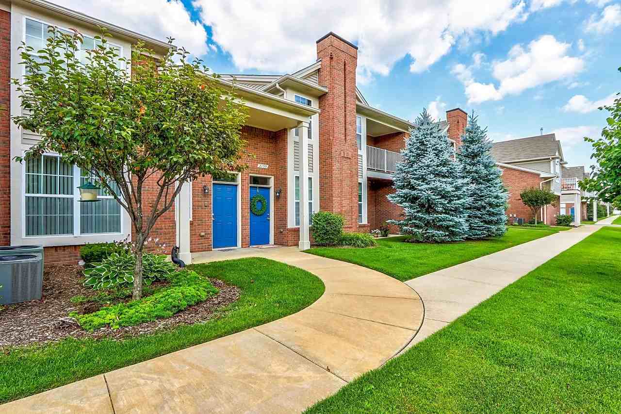 Ashford Apartments - Photo 4 of 50