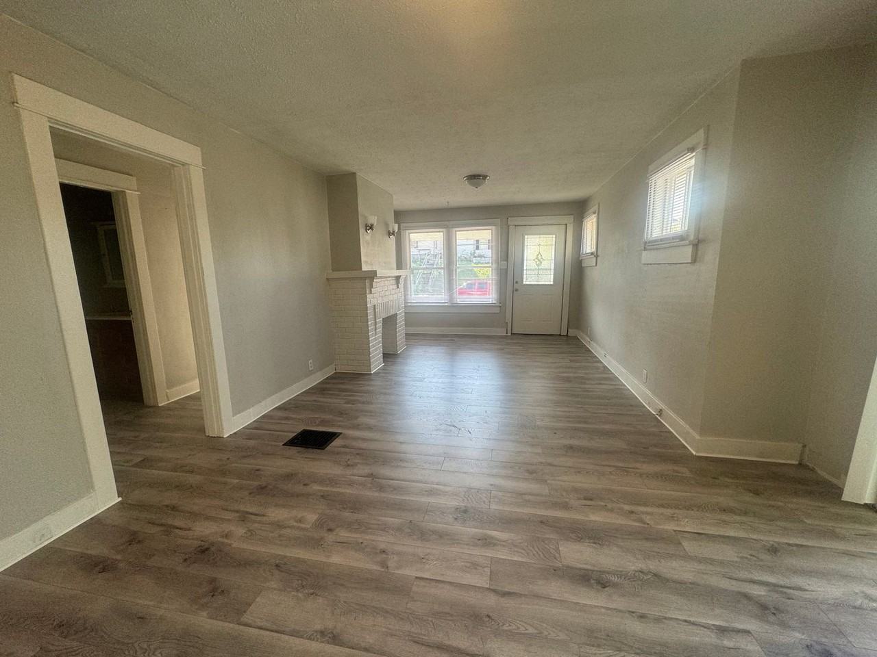 503 Sheridan Ave - Photo 3 of 6