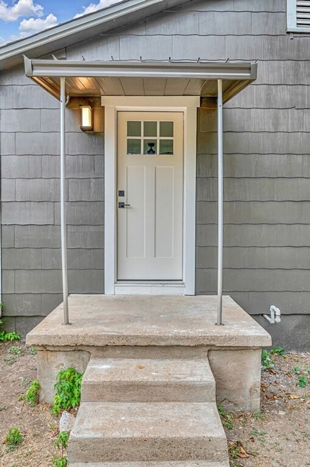 1606 N 10th St - Photo 3 of 29