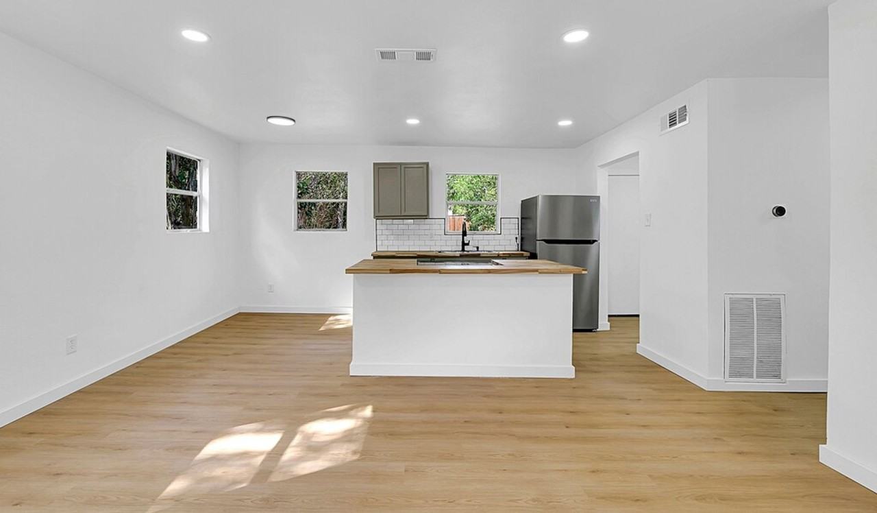 2809 Parrott Ave - Photo 5 of 31