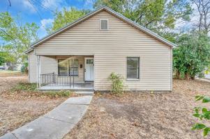 featured image of 3116 Bosque Blvd