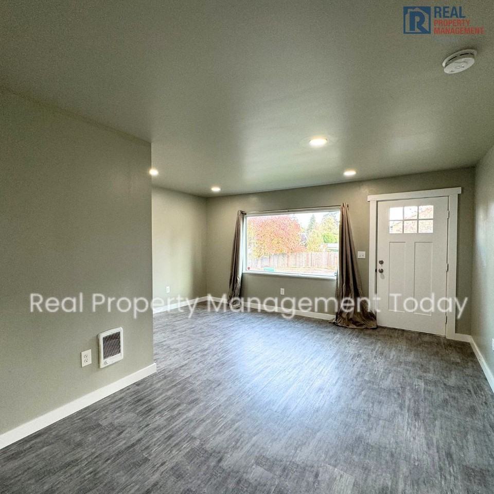 4614 S Alaska St #A - Photo 6 of 15