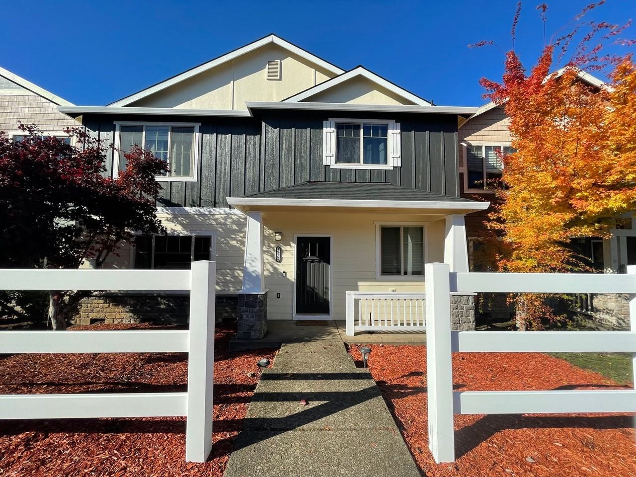 19565 Hummingbird Loop - Photo 3 of 35