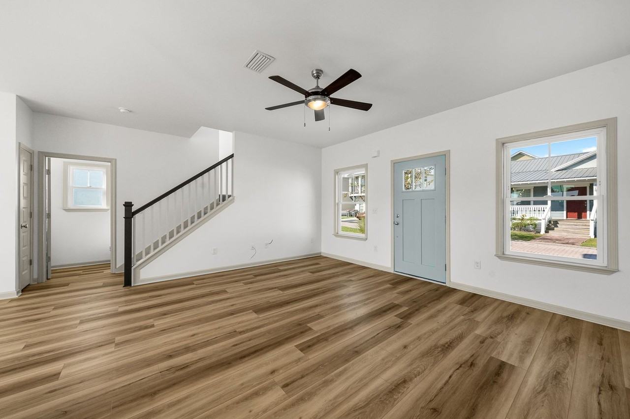315 N Gay Ave - Photo 3 of 42
