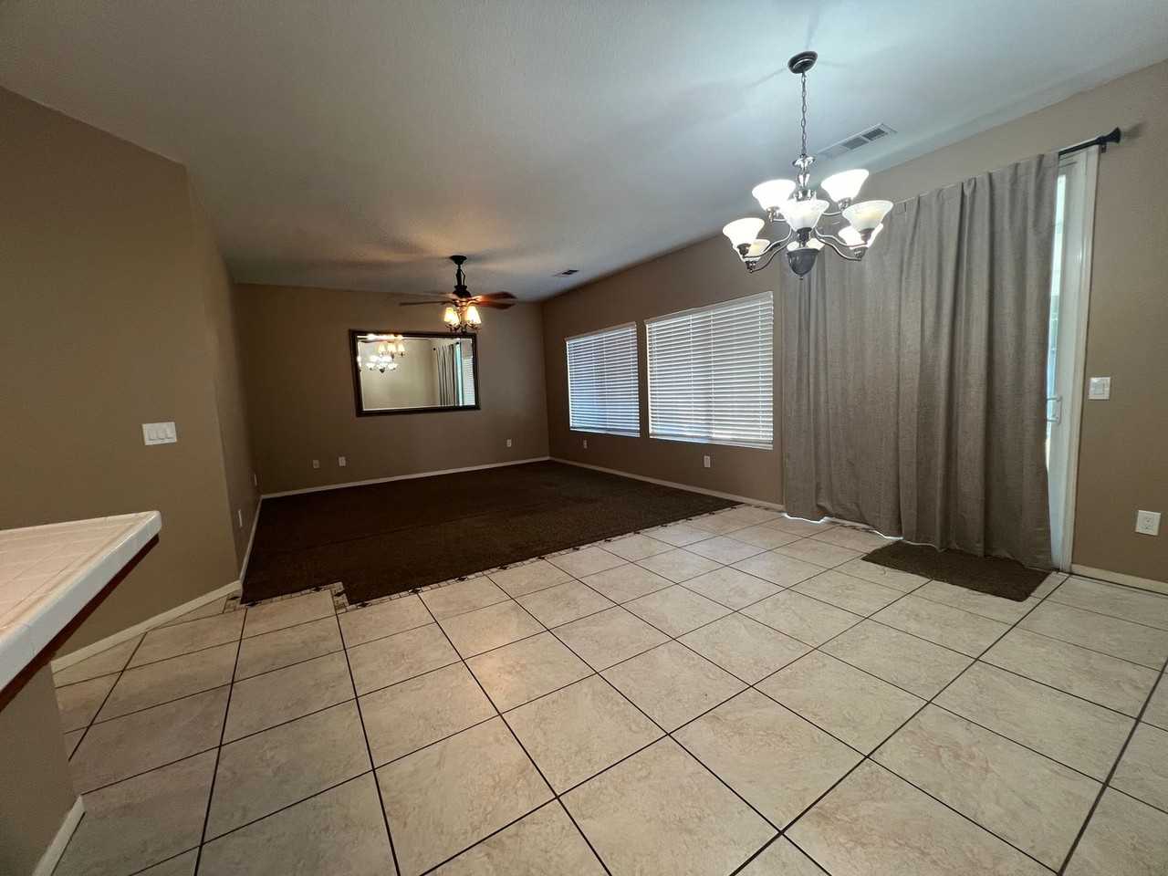 2614 Almaden St - Photo 5 of 22